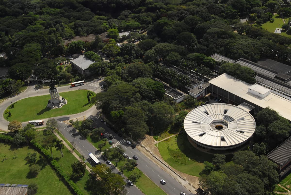 English@USP strengthens English-language education and expands opportunities for the university community